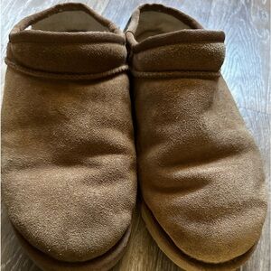 Ugg mini boot Size 9.